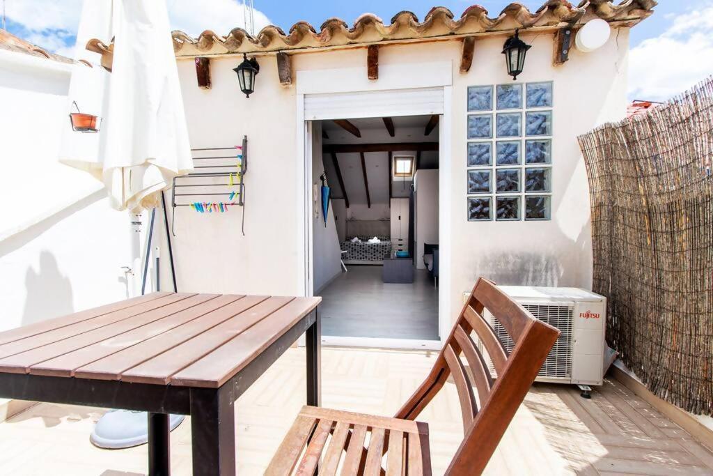 Estudio Para Parejas Con Terraza En La Playa Valencia Exteriör bild